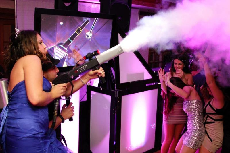 CO2 jets cryo cannons at Jacksonville event dance floor